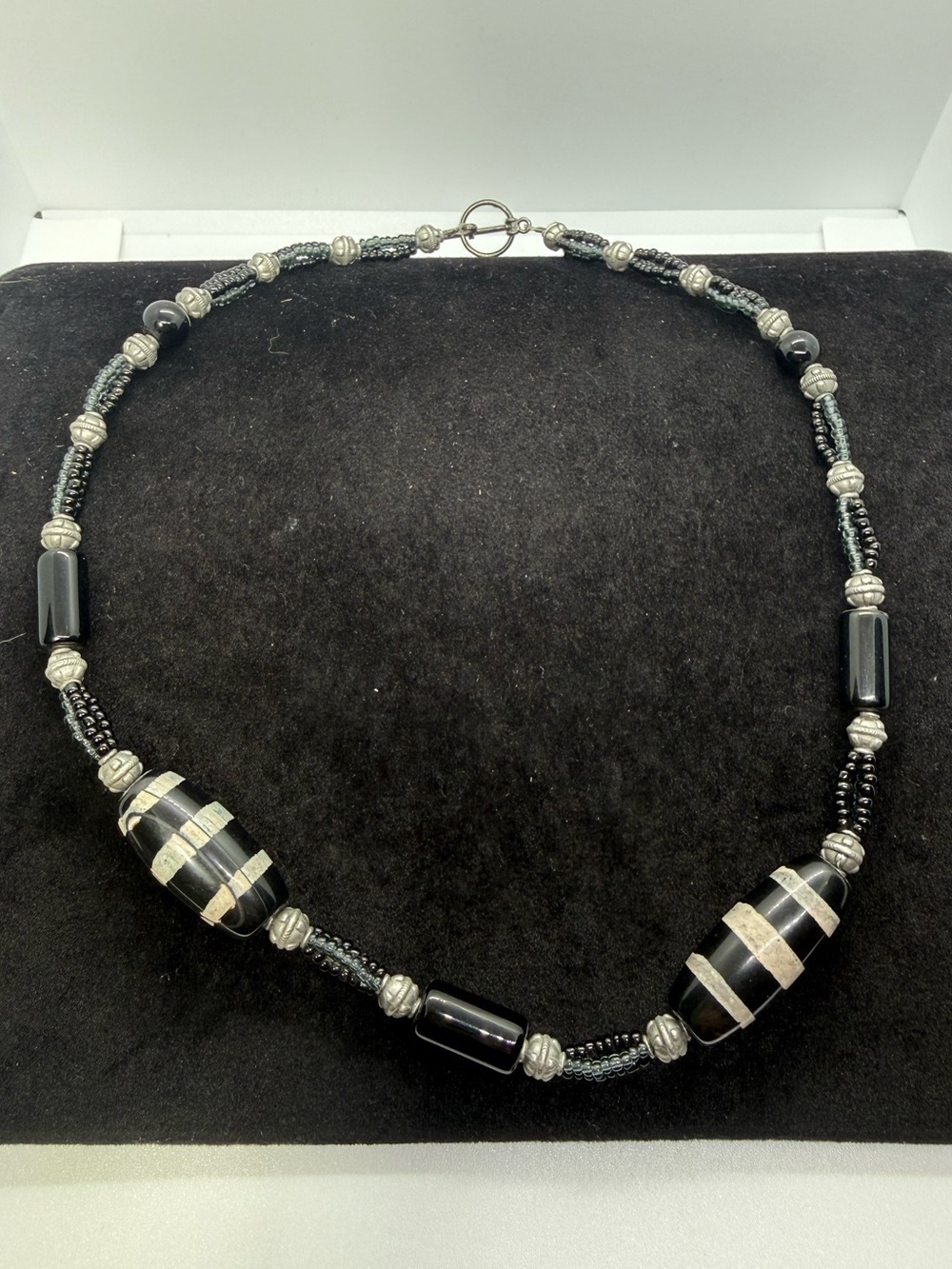 Vintage African Trade Bead Style Necklace 18.5” Black White Beads